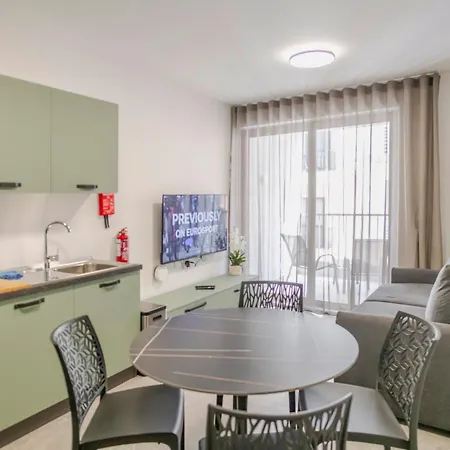 Horizon By The Sea Lägenhet St. Paul's Bay