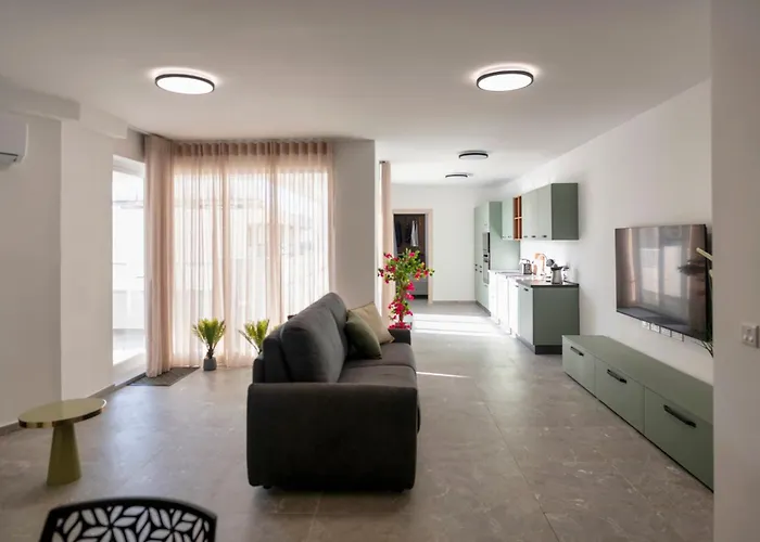 Horizon By The Sea Apartament